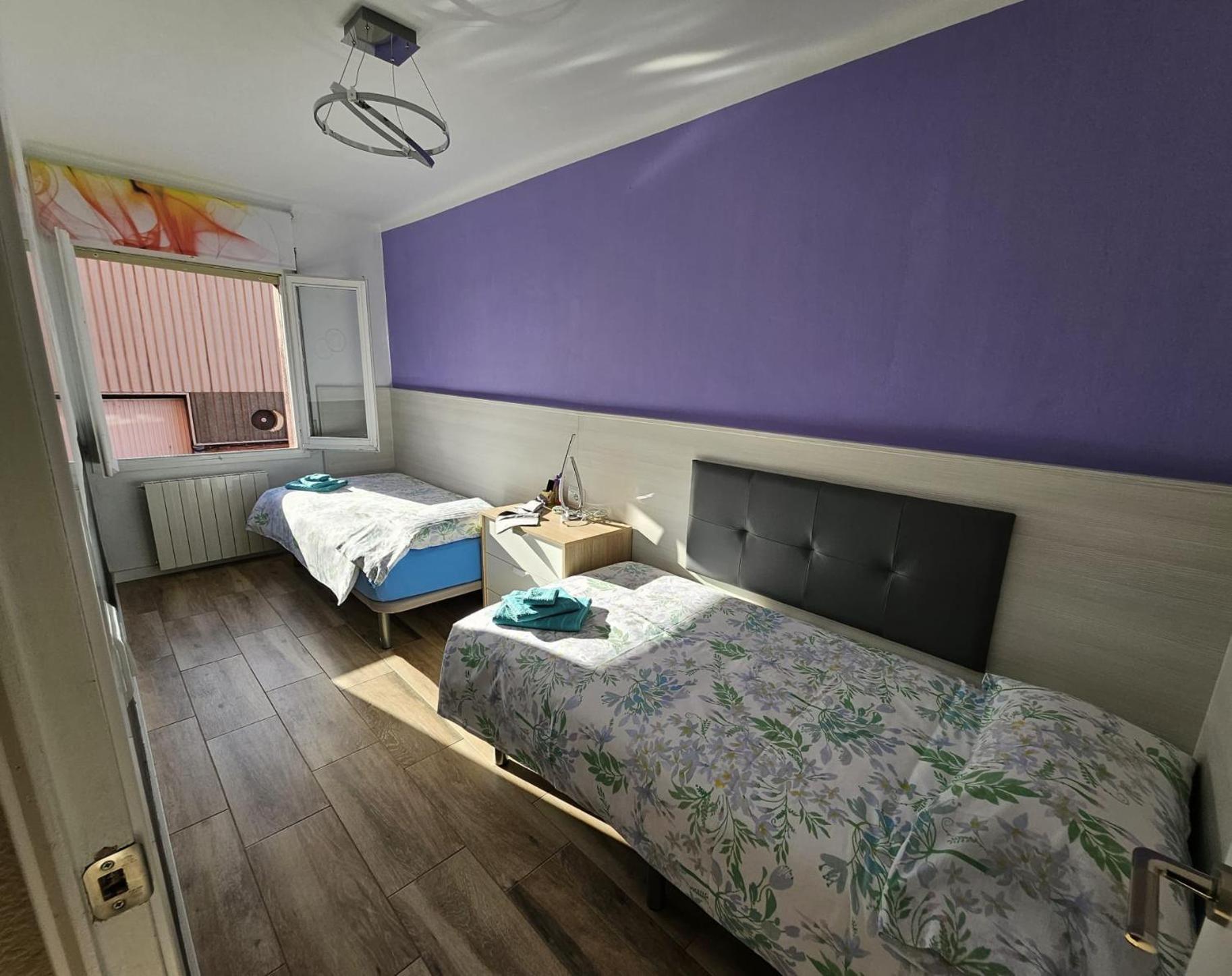Apartamento Nuria Figueres  Exterior foto
