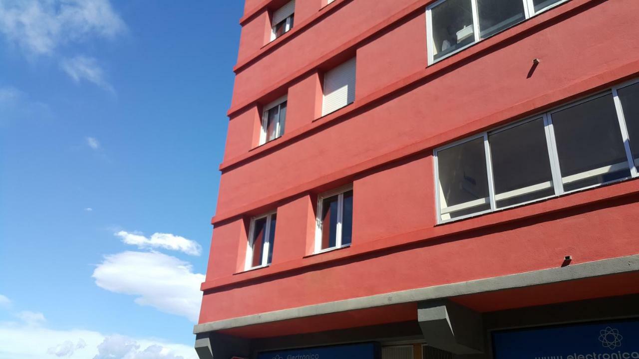 Apartamento Nuria Figueres  Exterior foto